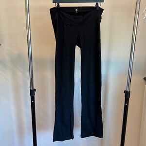 GAP Black Yoga Pants